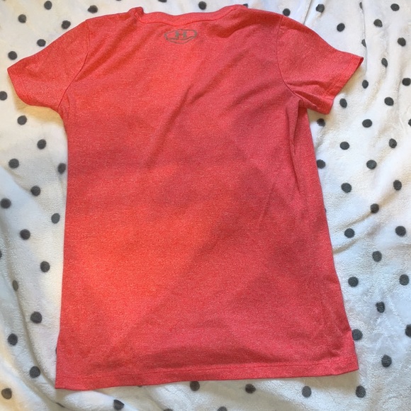 Under Armor T-Shirt - Picture 2 of 3